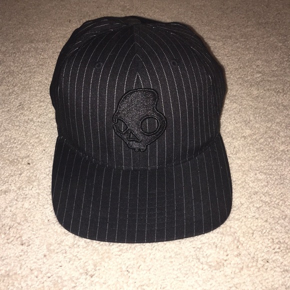 Skullcandy pinstriped Hat - Picture 1 of 4